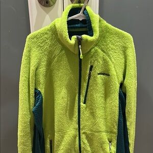 Patagonia R Lime Green Fleece Jacket - MEN SIZE M